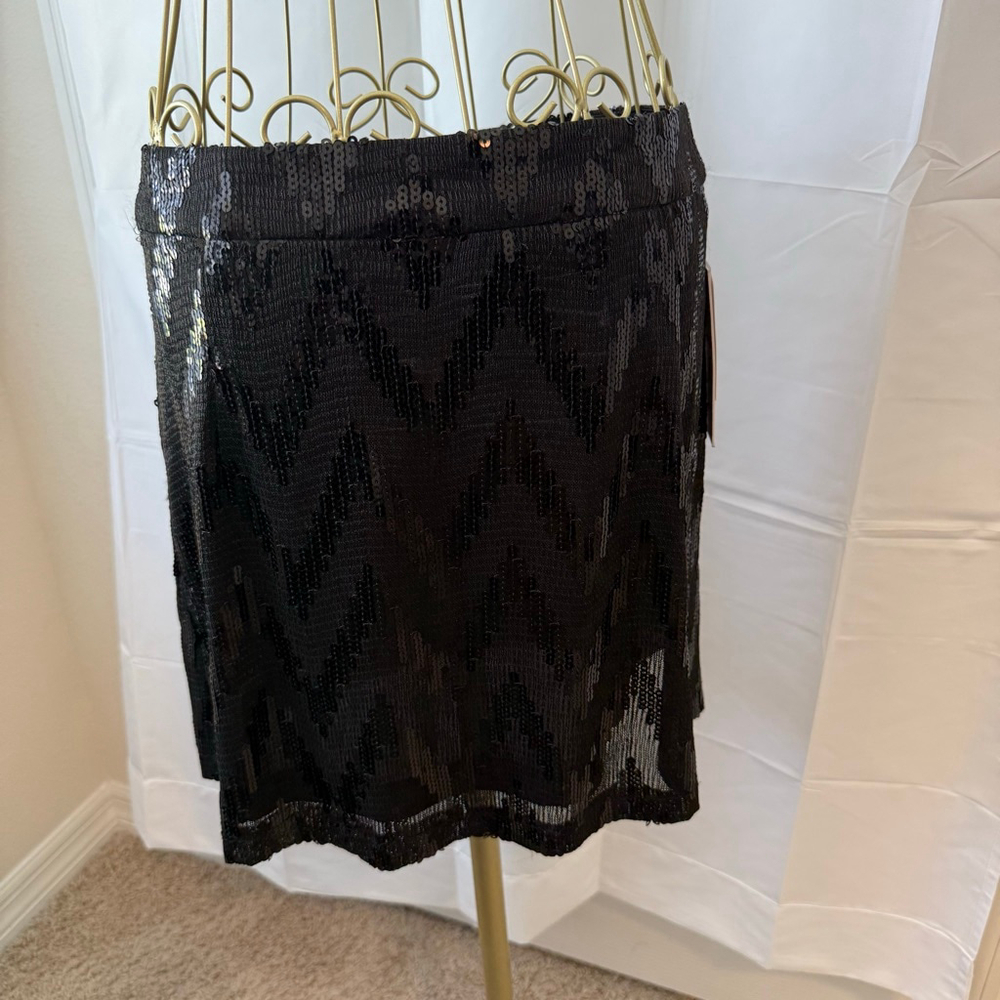 Women's Nanette Lepore Skirt Size S Black Sequin
